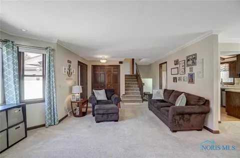 2220 Mapletree Dr, Maumee, OH 43537 photo 6