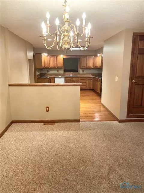 209 Edgar Ave, Findlay, OH 45840 photo 5