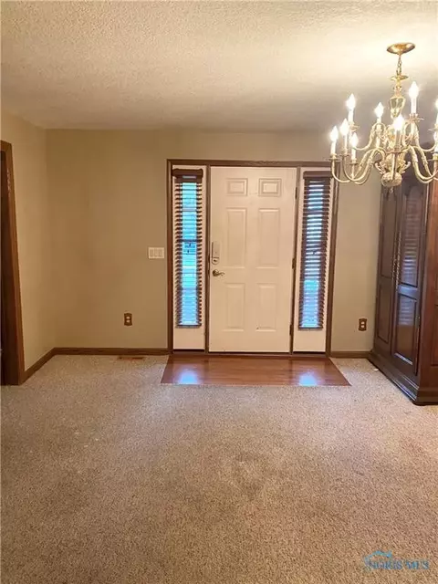 209 Edgar Ave, Findlay, OH 45840 photo 3