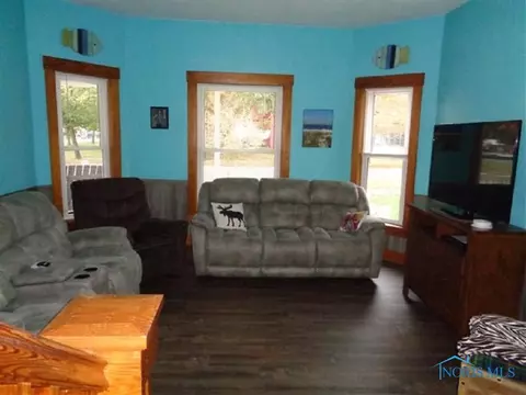 613 E Main St, Leipsic, OH 45856 photo 6