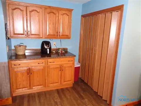 613 E Main St, Leipsic, OH 45856 photo 4