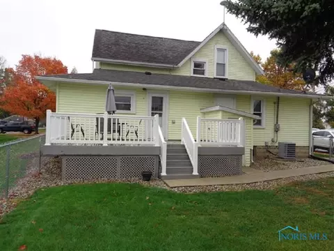 613 E Main St, Leipsic, OH 45856 photo 2