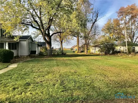 322 Ann St, Holgate, OH 43527 photo 2