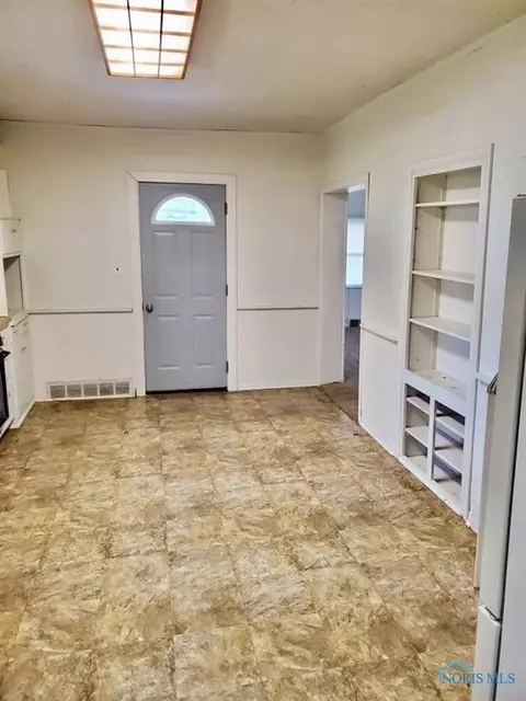 322 Ann St, Holgate, OH 43527 photo 6