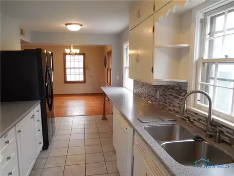 228 Rector Ave, Findlay, OH 45840 photo 5