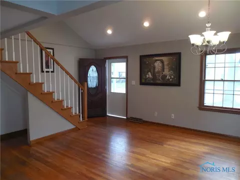 228 Rector Ave, Findlay, OH 45840 photo 2