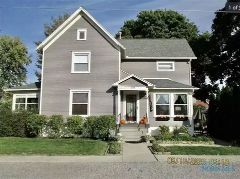 310 N Madison St, West Unity, OH 43570 photo 1
