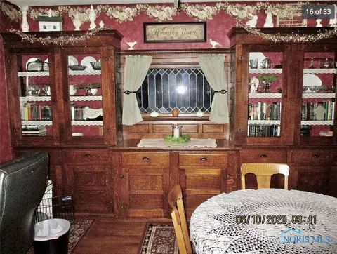 310 N Madison St, West Unity, OH 43570 photo 6