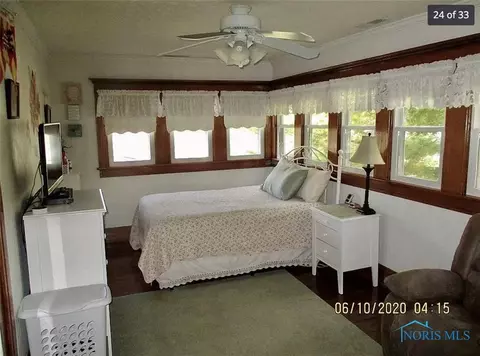 310 N Madison St, West Unity, OH 43570 photo 15