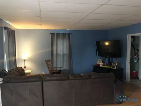 710 N Williams St, Bryan, OH 43506 photo 3