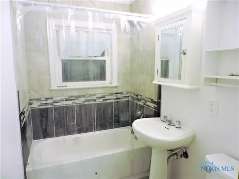 830 Maple Ln, Waterville, OH 43566 photo 9