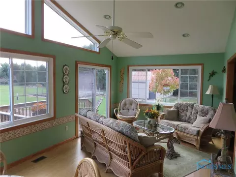 11705 Brint Rd, Berkey, OH 43504 photo 6