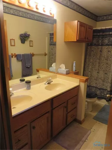 11705 Brint Rd, Berkey, OH 43504 photo 12