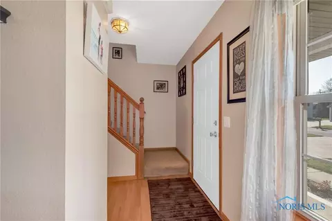 5794 Bermuda Dr, Walbridge, OH 43465 photo 6