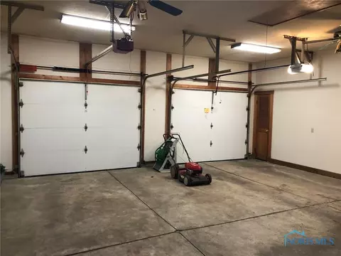 141 Elm St, Deshler, OH 43516 photo 46