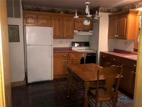 141 Elm St, Deshler, OH 43516 photo 16