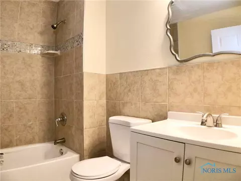 1203 Upton Ave, Toledo, OH 43607 photo 9