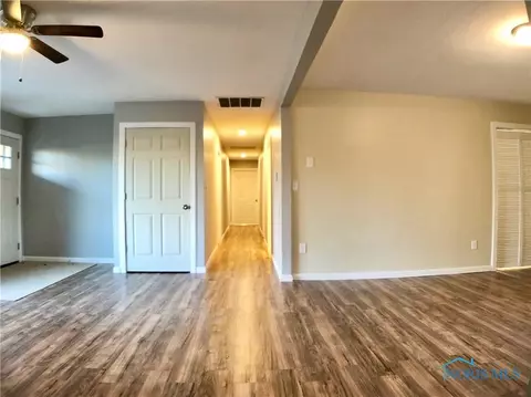 1203 Upton Ave, Toledo, OH 43607 photo 4