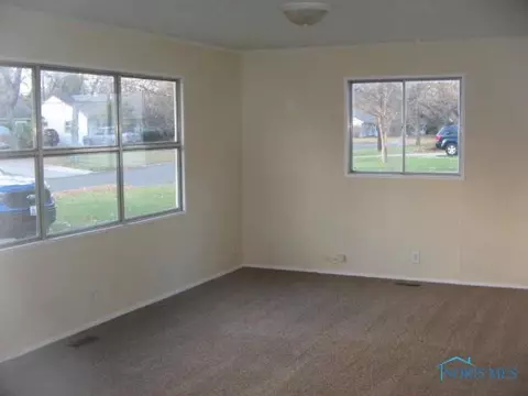 332 Independence Rd, Toledo, OH 43607 photo 11