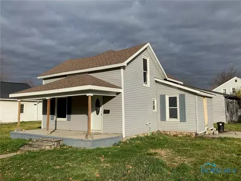 521 E Bryan St, Bryan, OH 43506 photo 2