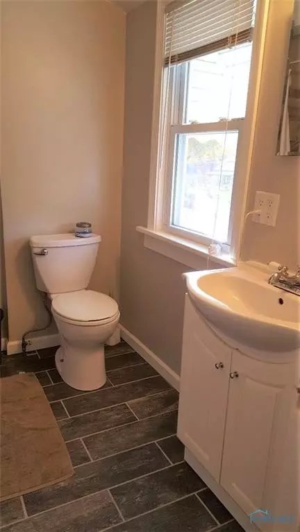 933 Searles Rd, Toledo, OH 43607 photo 18