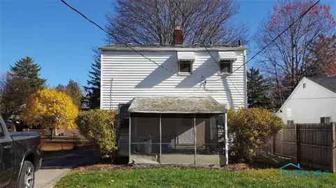 933 Searles Rd, Toledo, OH 43607 photo 2