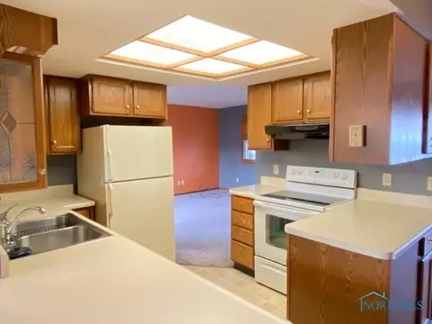 124 Elm Dr, Bryan, OH 43506 photo 6