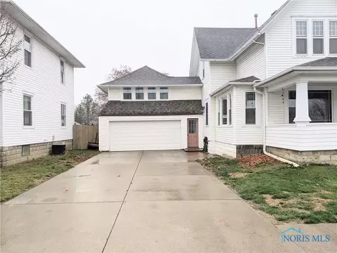 404 E Butler St, Bryan, OH 43506 photo 3