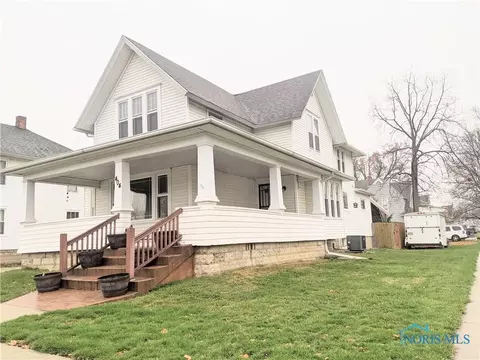 404 E Butler St, Bryan, OH 43506 photo 2