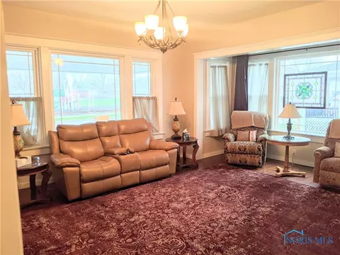 404 E Butler St, Bryan, OH 43506 photo 7