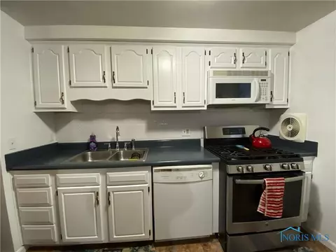 4306 Foxchapel Rd, Toledo, OH 43607 photo 5