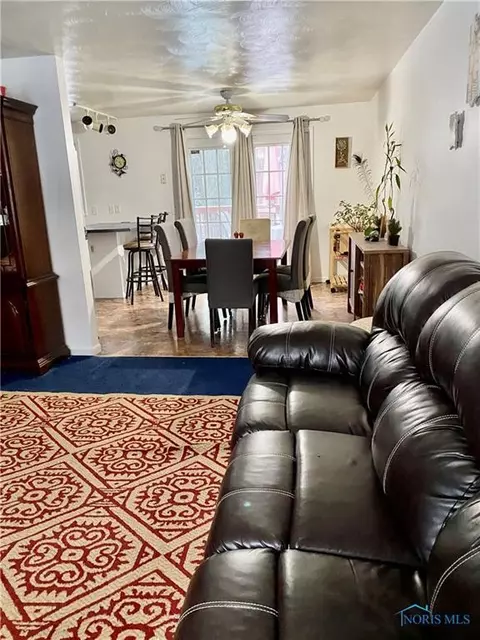4306 Foxchapel Rd, Toledo, OH 43607 photo 3