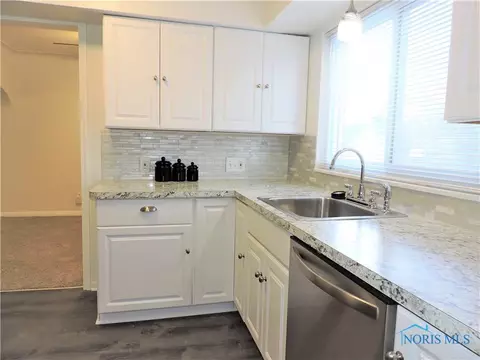 1020 Secor Rd, Toledo, OH 43607 photo 10