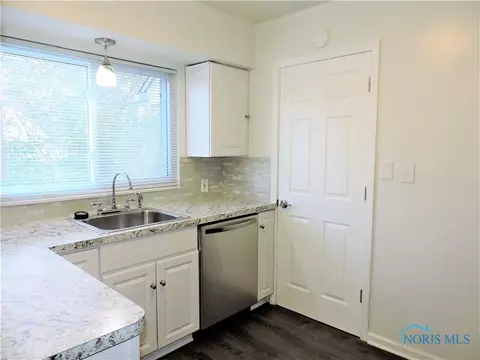 1020 Secor Rd, Toledo, OH 43607 photo 8