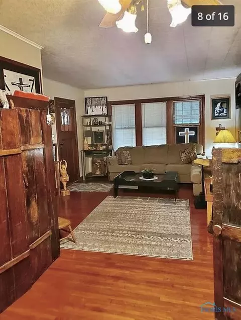 635 S Main St, Bryan, OH 43506 photo 2