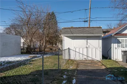 1715 Perth St, Toledo, OH 43607 photo 23