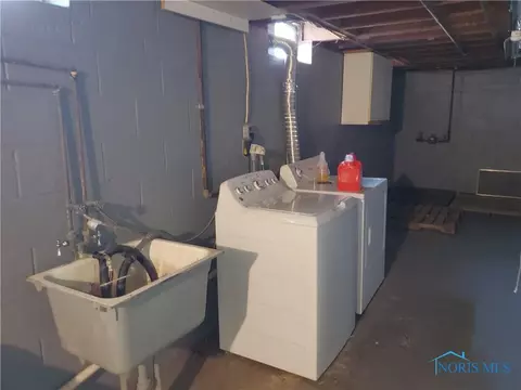 1940 Berdan Ave, Toledo, OH 43613 photo 18