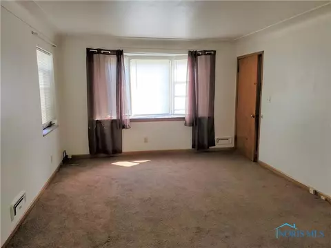 1940 Berdan Ave, Toledo, OH 43613 photo 12