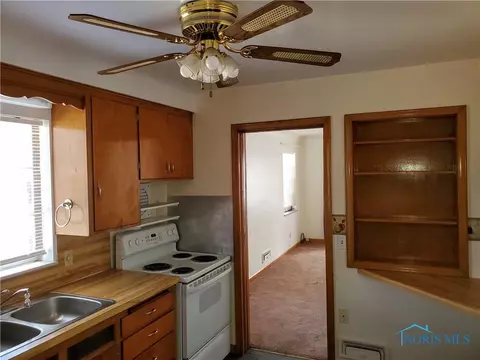1940 Berdan Ave, Toledo, OH 43613 photo 14