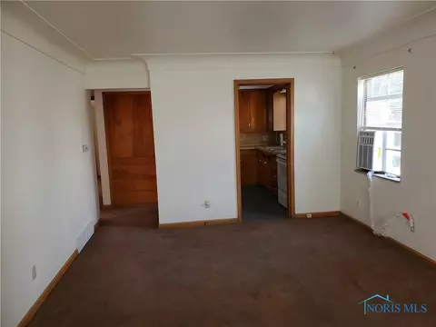 1940 Berdan Ave, Toledo, OH 43613 photo 11