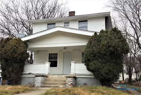 1738 Pilgrim Rd, Toledo, OH 43607 photo 1
