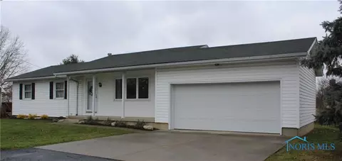 712 Baker Dr, Upper Sandusky, OH 43351 photo 1