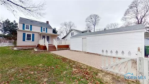 229 E John St, Maumee, OH 43537 photo 2