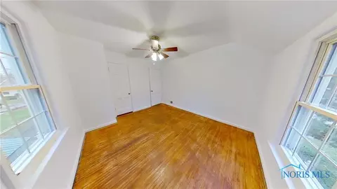 229 E John St, Maumee, OH 43537 photo 22