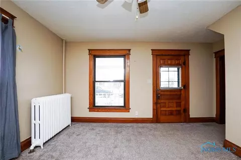 111 Elm St, Deshler, OH 43516 photo 5