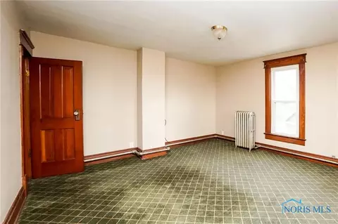 111 Elm St, Deshler, OH 43516 photo 8