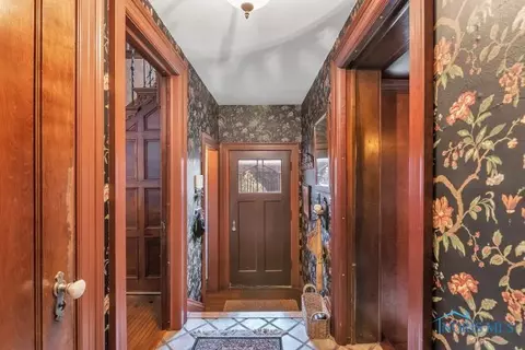 2160 Mount Vernon Ave, Toledo, OH 43607 photo 19
