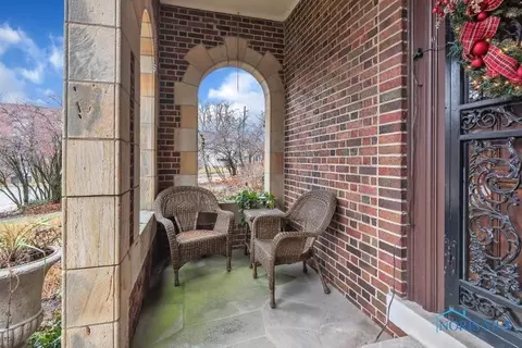 2160 Mount Vernon Ave, Toledo, OH 43607 photo 6