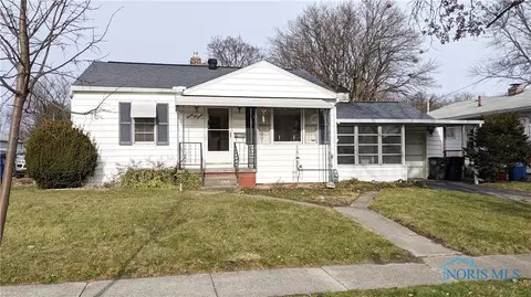 2230 Dunham St, Toledo, OH 43609 photo 1