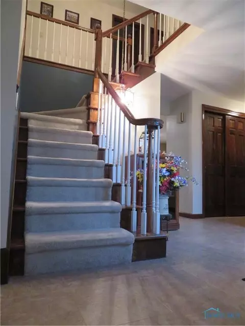525 Wesley Ave, Bryan, OH 43506 photo 5